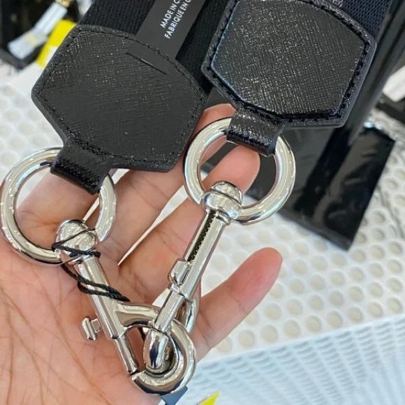 The Marc Jacobs logo webbing shoulder strap crossbody strap in Black & Silver - Picture 3 of 8